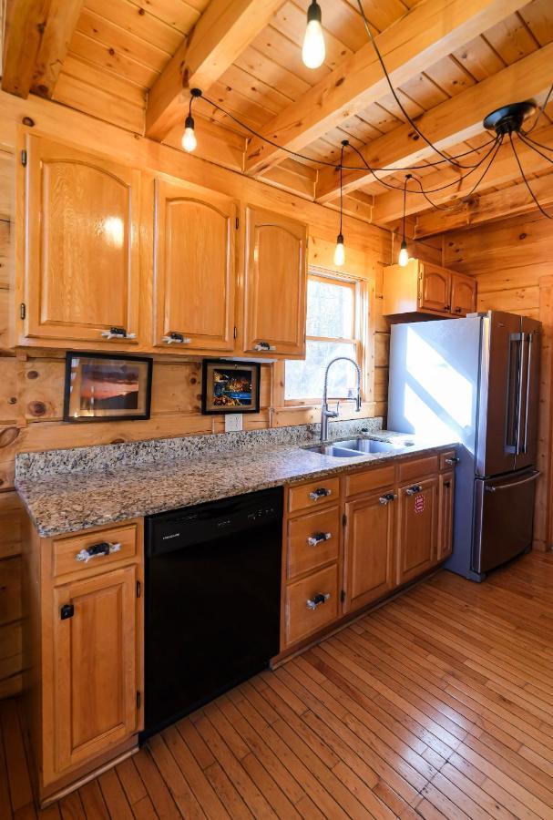 Lazy Bear Lodge Гатлинбург Экстерьер фото