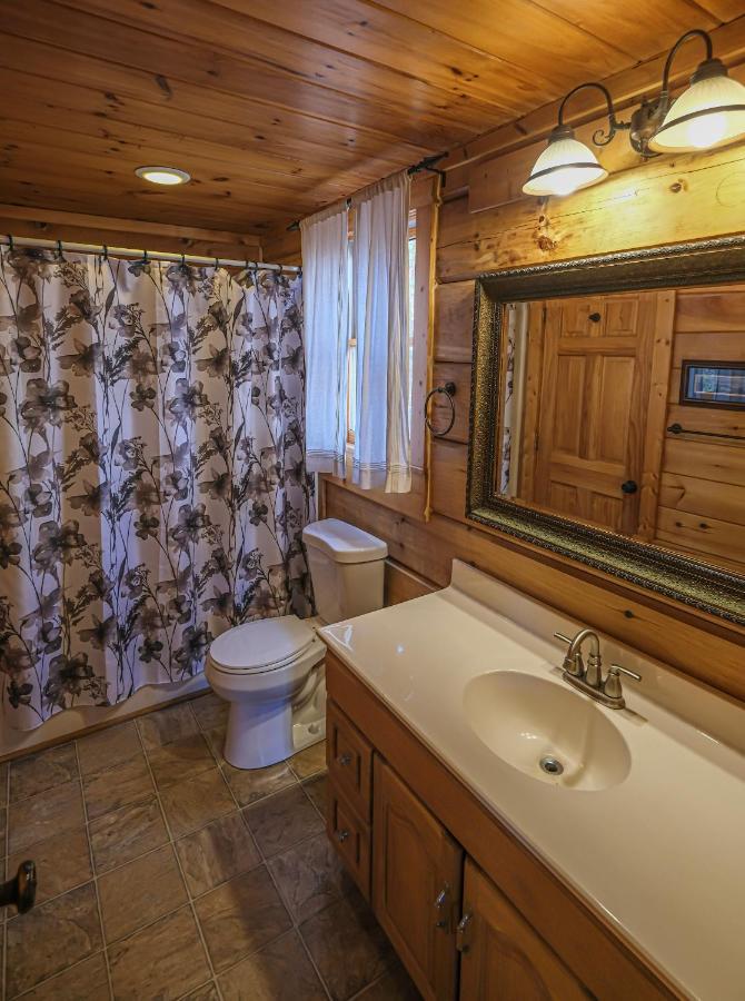 Lazy Bear Lodge Гатлинбург Экстерьер фото